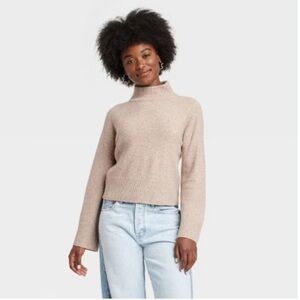 Cozy knit Sweater NWT